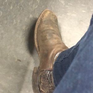 Meet your Posher, Christopher